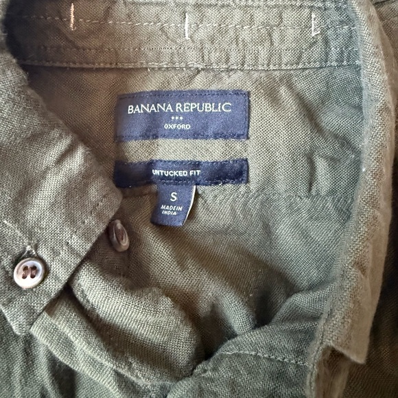 Banana Republic Factory Olive Button Down Shirt - Picture 3 of 3